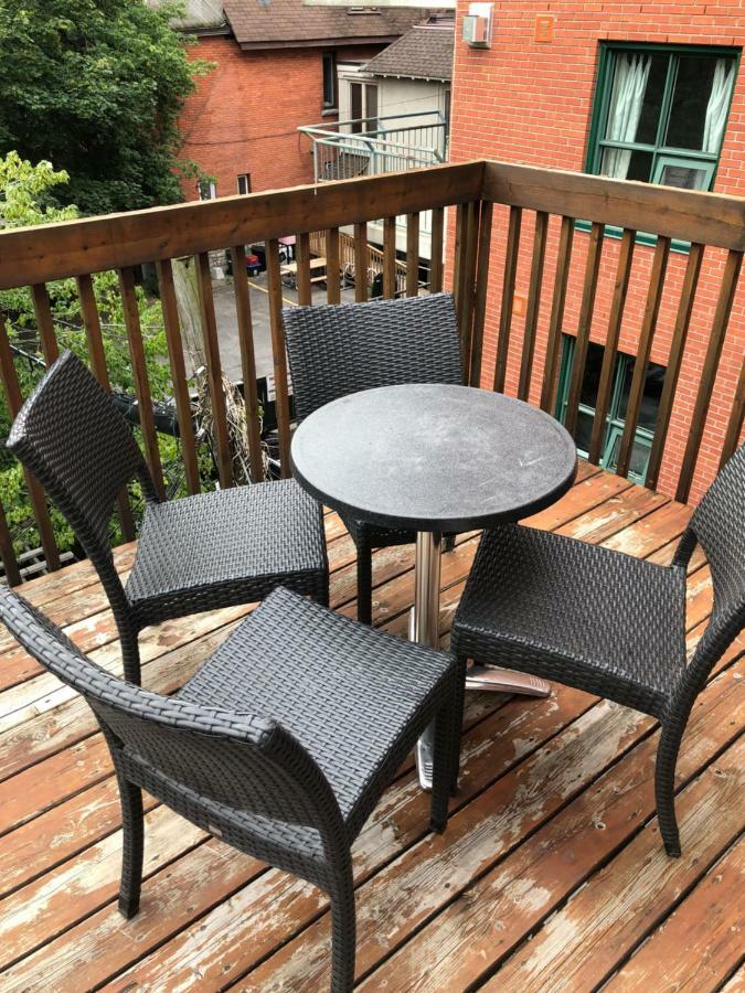 Ferienwohnung Bright, Clean, Private. In The Heart Of Downtown! Parking, Wi-Fi And Netflix Included Ottawa Exterior foto